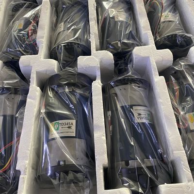 DC 모터 피트니스 장비 1.5HP/932W 180V 5200RPM 트레드밀